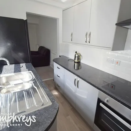 Rent this 3 bed apartment on Leek Road in Hanley, ST1 3NF