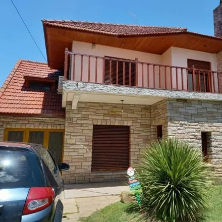 Buy this 3 bed house on El Porvenir in Calle 146, Partido de La Plata
