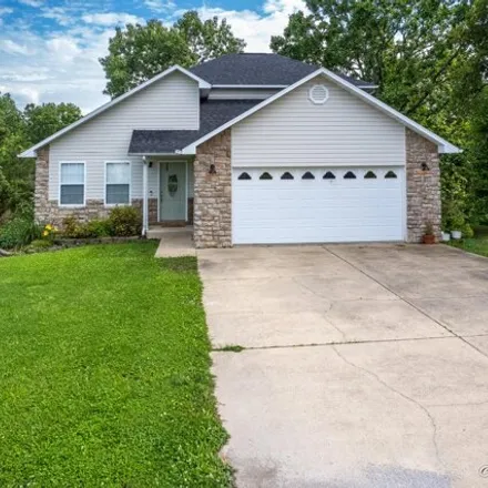 Buy this 3 bed house on 3398 Bob White Lane in West Plains, MO 65775