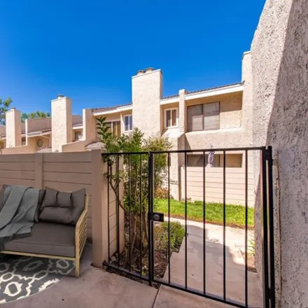 Image 3 - Stonegate Villas Apartment, Simi Valley, CA 93063, USA - House for sale