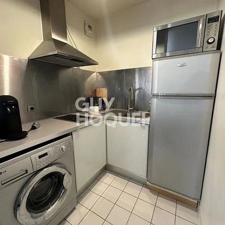 Rent this 1 bed apartment on 111bis Boulevard Voltaire in 92600 Asnières-sur-Seine, France