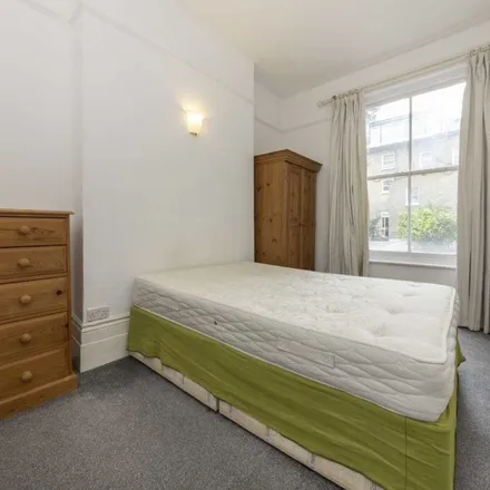 Rent this 1 bed apartment on 25 Gunterstone Road in London, W14 9BP
