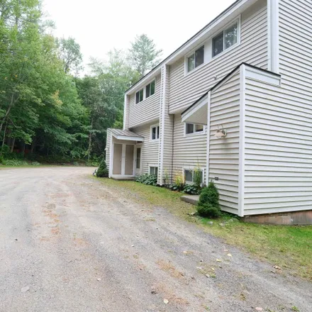 Image 4 - Club house, Fox Lane, Ludlow, Windsor County, VT 05149, USA - Townhouse for sale