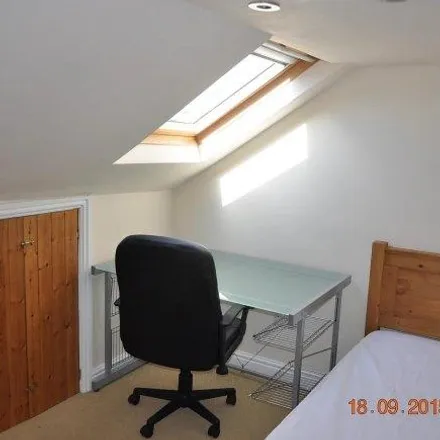 Image 1 - Kilvey Terrace, Swansea, SA1 8BA, United Kingdom - Room for rent