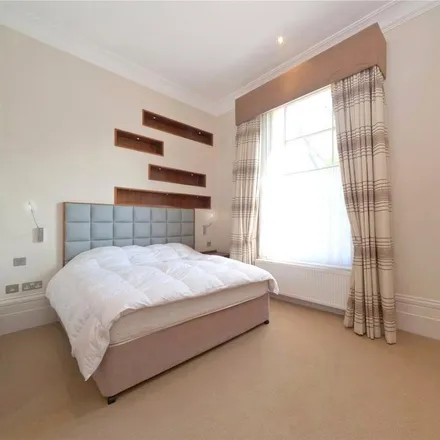 Image 9 - 19 Warwick Avenue, London, W9 1AB, United Kingdom - Apartment for rent