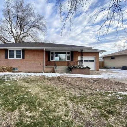 Buy this 3 bed house on 1606 West 12th Street in Hastings, NE 68901