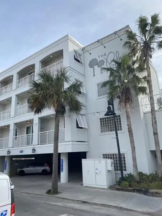 Buy this 1 bed condo on Palm Hotel in Ocean Boulevard, Isle of Palms