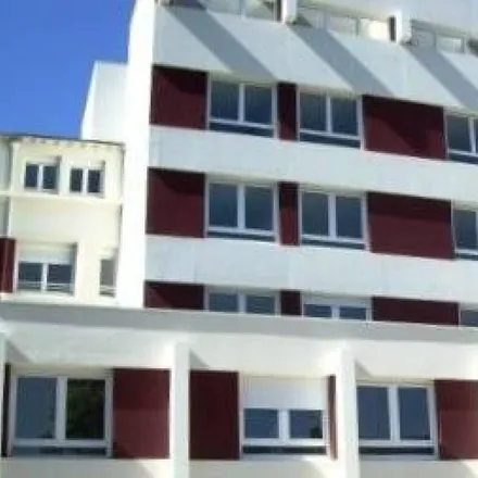 Rent this 2 bed apartment on 3 Rue Florimond Robertet in 41000 Blois, France
