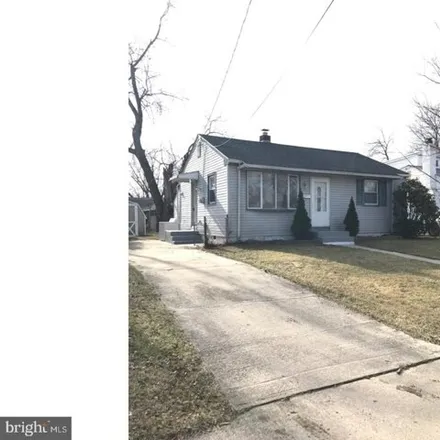 Image 2 - 436 10th Avenue, Brownsville, Lindenwold, NJ 08021, USA - House for sale