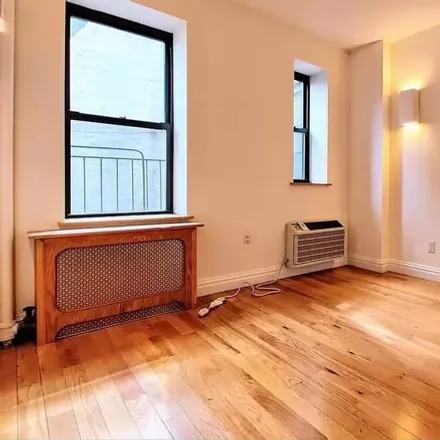 Image 3 - 101 East 116th Street, New York, NY 10035, USA - Apartment for rent