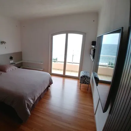Rent this 3 bed apartment on 64600 Anglet