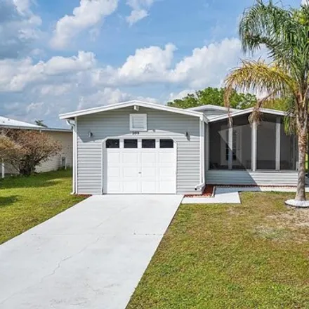 Rent this studio apartment on 2625 Einwood Drive in Osceola County, FL 34758