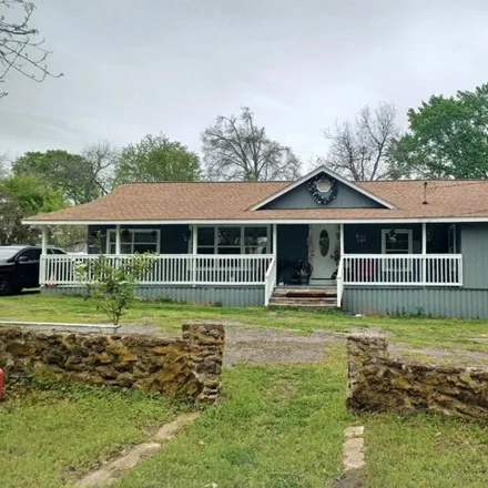 Image 1 - 127 West Paschal Street, Troup, Smith County, TX 75789, USA - House for sale