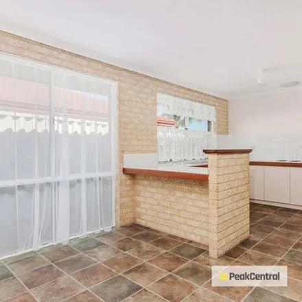 Rent this 5 bed apartment on Azure Lane in Warnbro WA 6172, Australia