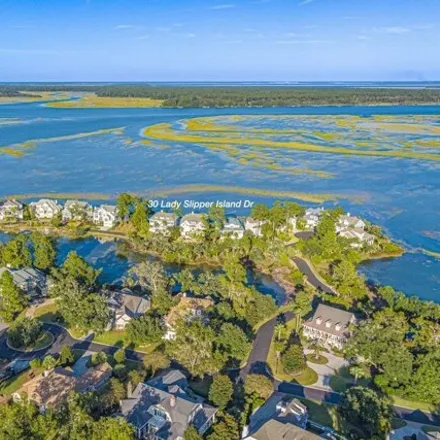 Image 2 - 18 Lady Slipper Island Drive, Beaufort County, SC 29910, USA - House for sale