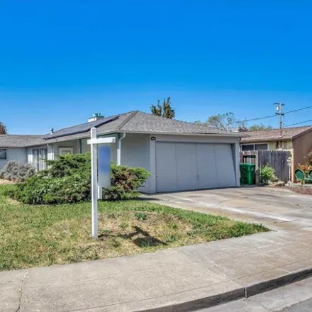 Buy this 3 bed house on 14677 Hanover Street in San Leandro, CA 94579