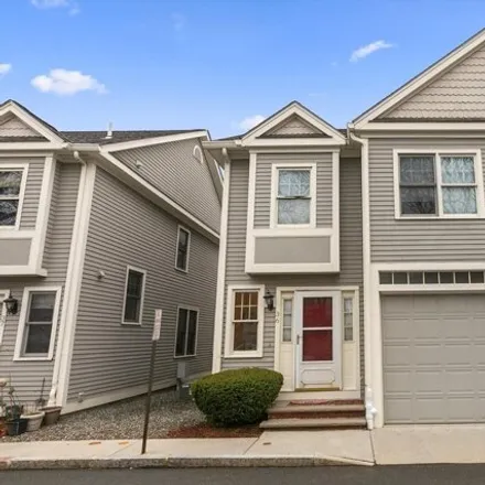 Rent this 3 bed townhouse on 201 Main Street in Woburn Highlands, Woburn