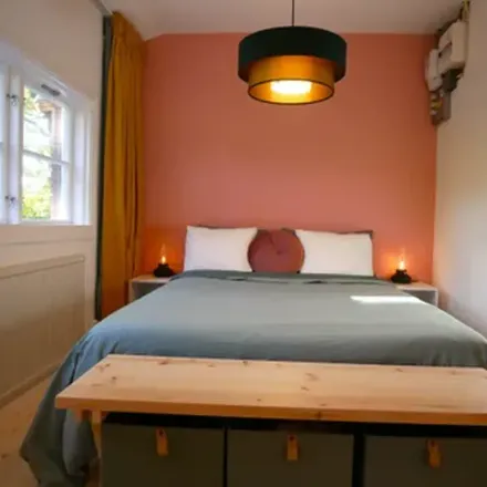 Rent this 1 bed apartment on Drottningvägen 7 in 142 63 Fållan, Sweden