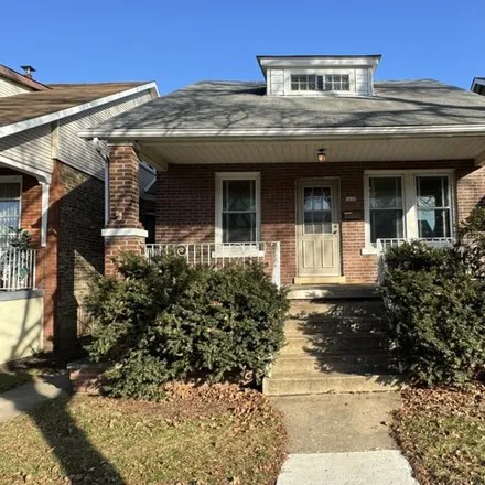Rent this 3 bed house on 2635 North Mango Avenue in Chicago, IL 60634