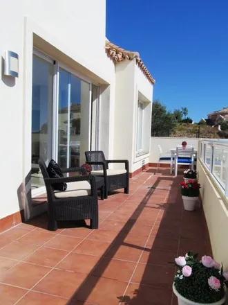 Image 7 - Benahavís, Andalusia, Spain - Apartment for sale