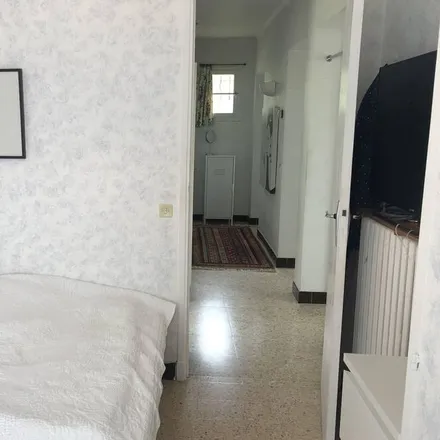Rent this 2 bed house on Route de Provence in 06140 Tourrettes-sur-Loup, France