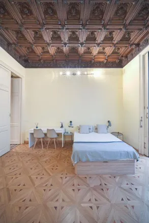 Rent this 3 bed room on La Dentellière in Carrer Ample, 26