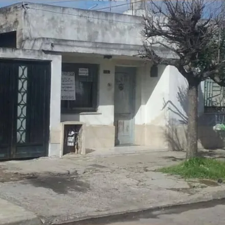 Buy this studio house on Guatemala 3904 in Partido de La Matanza, B1754 HHD San Justo