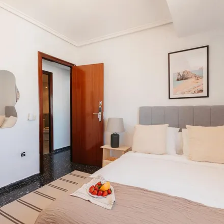 Rent this 5 bed apartment on Carrer d'Isabel la Catòlica in 46920 Mislata, Spain