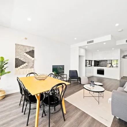 Image 3 - 23 Smallwood Avenue, Homebush NSW 2140, Australia - Apartment for rent