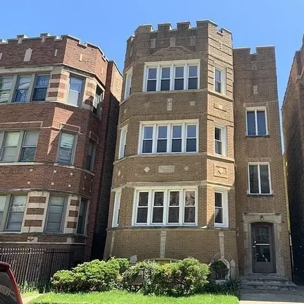 Image 1 - 7711 South Essex Avenue, Chicago, IL 60617, USA - House for sale