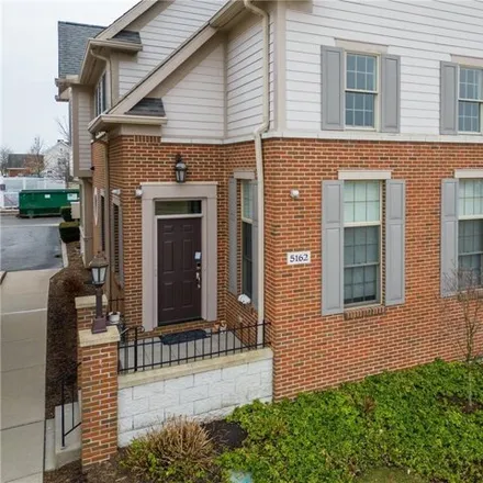 Image 2 - Levis Commons, North Wilkinson Way, Perrysburg, OH 43551, USA - Condo for sale