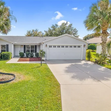 Buy this 3 bed house on 8055 Southeast 174th Belhaven Loop in The Villages, FL 34491