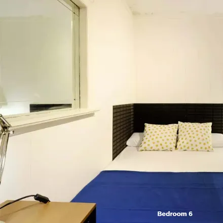 Rent this 1 bed room on Bar La Reguera in Calle de Martín de los Heros, 28008 Madrid
