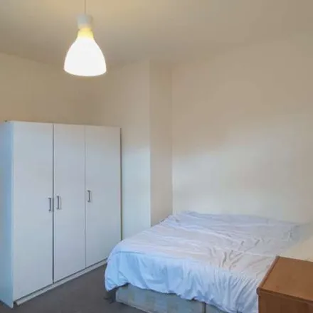 Image 7 - Seven Sisters Road, London, N7 7PU, United Kingdom - Apartment for rent