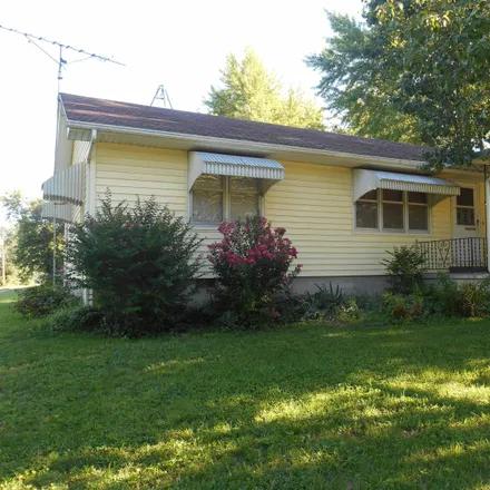 Buy this 2 bed house on 505 East Valley Street in Cole Camp, Benton County