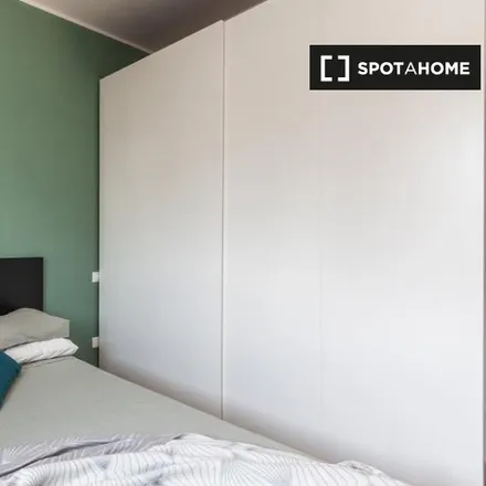 Rent this 2 bed room on Via Alessandro Astesani in 20161 Milan MI, Italy