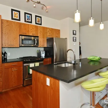 Image 3 - Ruby Condominiums, 2960 Eastlake Avenue East, Seattle, WA 98102, USA - Apartment for rent