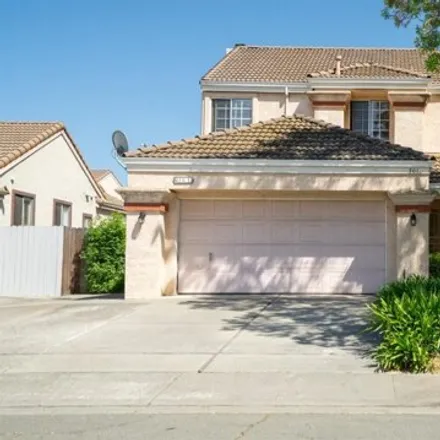 Buy this 4 bed house on 342 Mayfield Circle in Suisun City, CA 94585