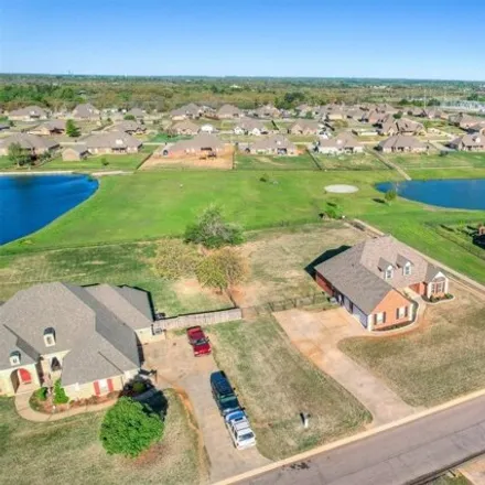 Image 3 - 793 Silver Chase Drive, Choctaw, OK 73020, USA - House for sale