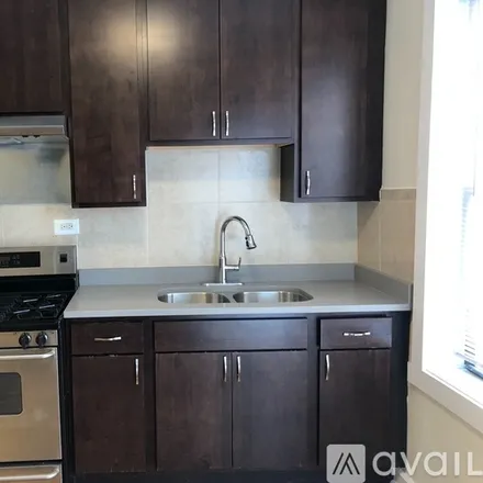 Rent this 2 bed apartment on 4720 N Kedzie Ave