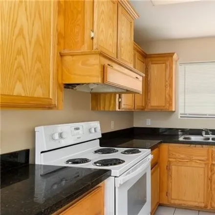 Image 6 - R C Champion Avenue, Progreso, Hidalgo County, TX 78579, USA - Apartment for rent