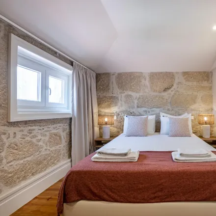 Rent this 3 bed apartment on Capela da Confraria de Santo Ildefonso in Rua do Duque da Saldanha, 4000-420 Porto
