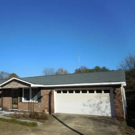 Rent this 4 bed house on 279 Finch Road in Wellford, Spartanburg County