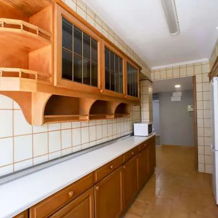 Rent this 5 bed apartment on 063 Avinguda del Port I in Avinguda del Port, 46023 Valencia