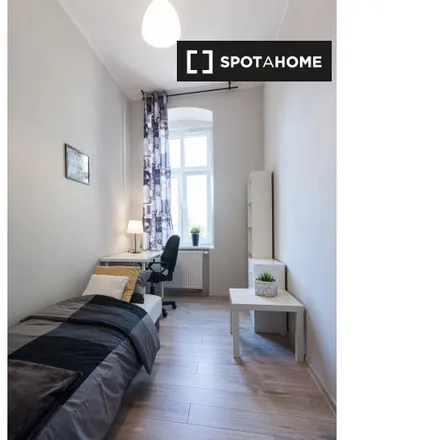 Rent this 9 bed room on Biskupa Tomasza Pierwszego 4-6 in 50-221 Wrocław, Poland