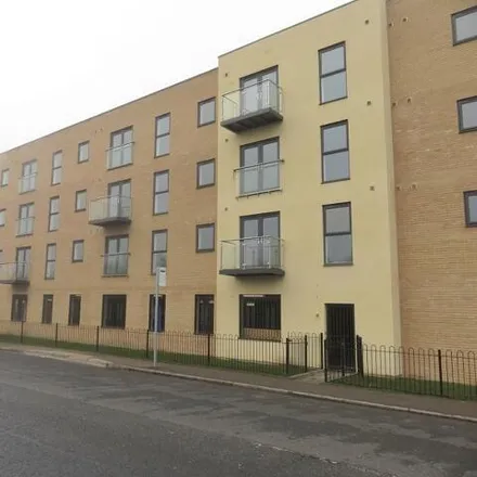 Rent this 1 bed apartment on Russell Road in Dock Road, Tilbury