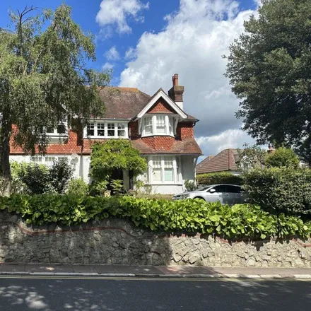 Rent this 5 bed house on Beachy Head Road in Eastbourne, BN20 7QN