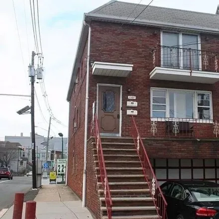 Rent this 3 bed house on 9187 Bergen Boulevard in Hudson Heights, North Bergen