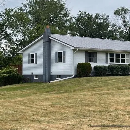 Buy this 3 bed house on 2757 Woodhull Hedgesville Road in Addison, Steuben County