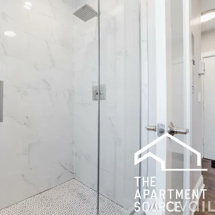 Image 5 - 1432 W Farragut Ave, Unit 2D - Apartment for rent